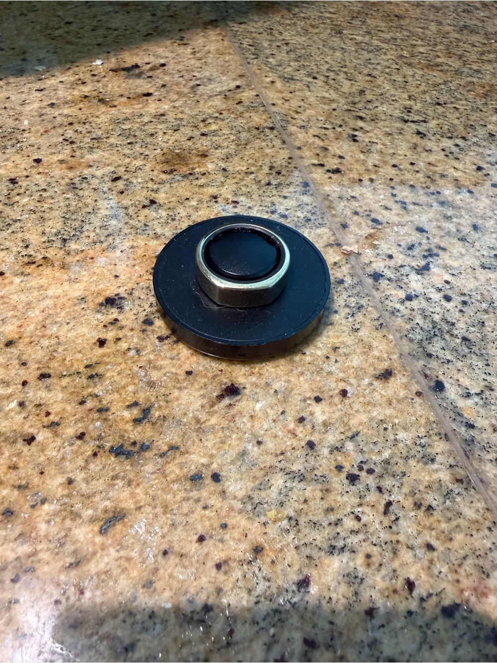 Oura ring gen 3 gold size 9